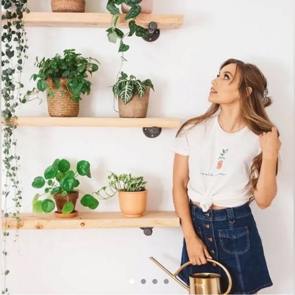 Kristin made “watch me grow” tshirt